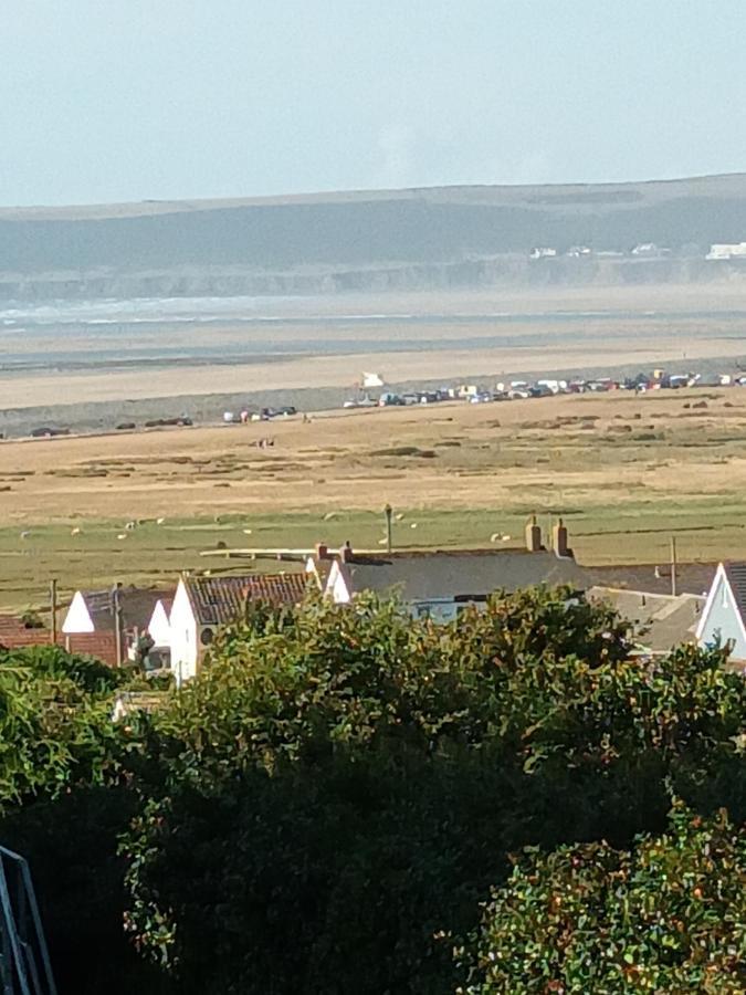 Contemporary One Bed Studio. Sea Views And Parking Westward Ho!  Kültér fotó