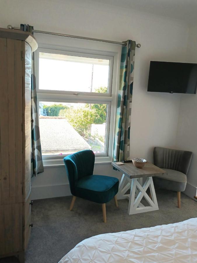 Contemporary One Bed Studio. Sea Views And Parking Westward Ho!  Kültér fotó